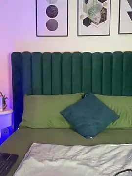 Tyla Ks online show from March 2025 07:32:01 PM