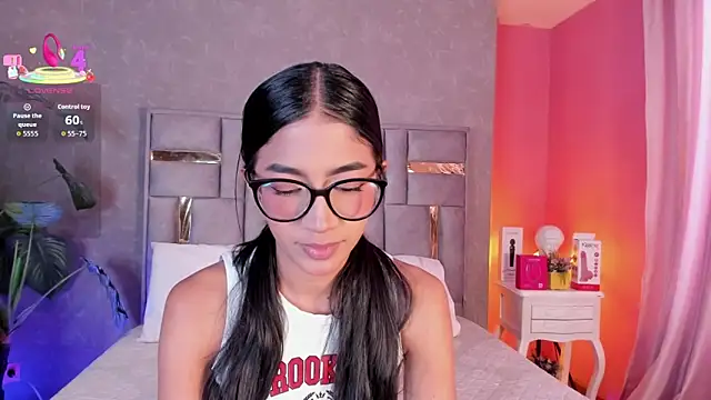 Tyla Ks online show from June 2026 07:16:02 PM