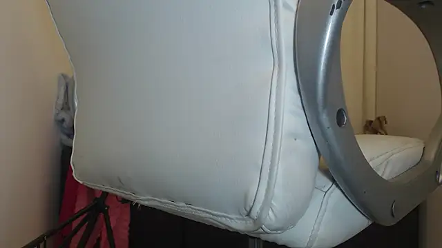 Mature 2025 online show from March 2025 08:40:02 PM