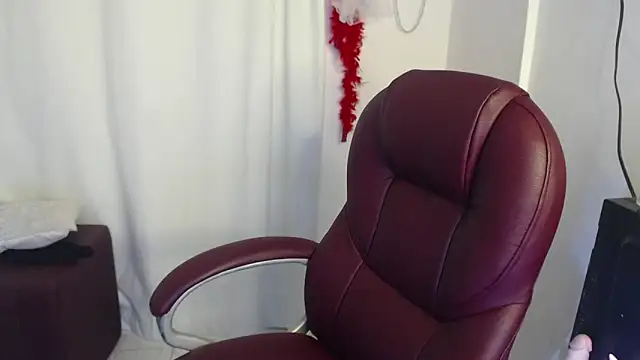 Mature 2025 online show from February 2026 03:13:02 PM