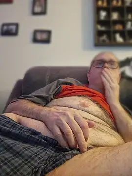 Snapshot of Smallone327 chatting on March 2026 05:22:02 AM Smallone327 online show from March 2026 05:22:02 AM