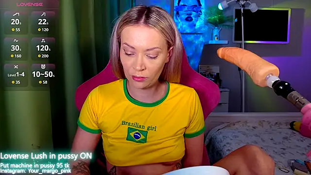 Snapshot of Margony chatting on October 2025 04:02:02 AM Margony online show from October 2025 04:02:02 AM