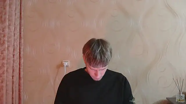 frama666 online show from November 2025 07:45:02 PM