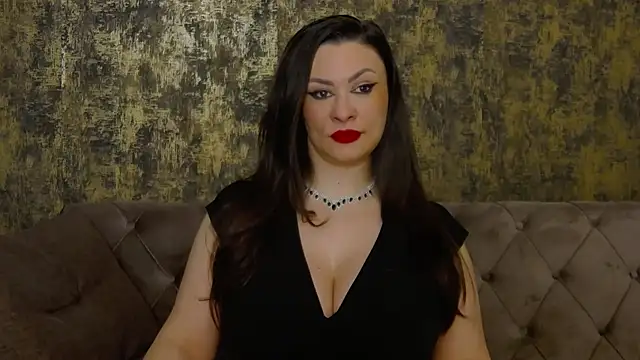 Snapshot of MistressAmberCrost chatting on May 2026 05:15:02 AM MistressAmberCrost online show from May 2026 05:15:02 AM