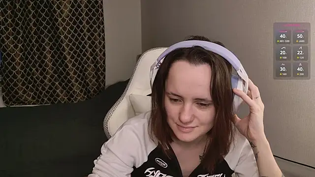 Snapshot of Luna_Loveee chatting on October 2025 03:45:02 AM Luna Loveee online show from October 2025 03:45:02 AM