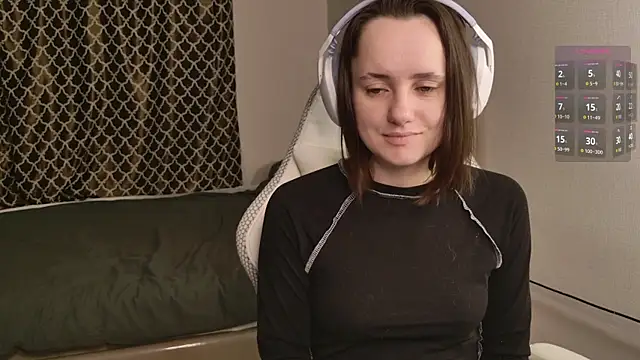 Snapshot of Luna_Loveee chatting on November 2025 03:12:02 AM Luna Loveee online show from November 2025 03:12:02 AM