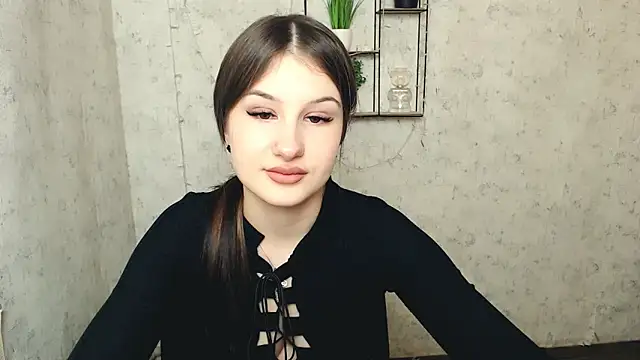  MiaAngell online show from March 2025 05:50:01 PM