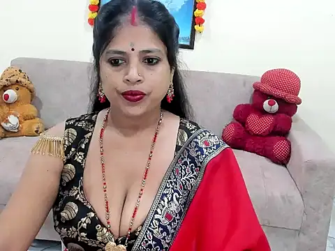 leahgotiii online show from October 2025 03:28:02 AM