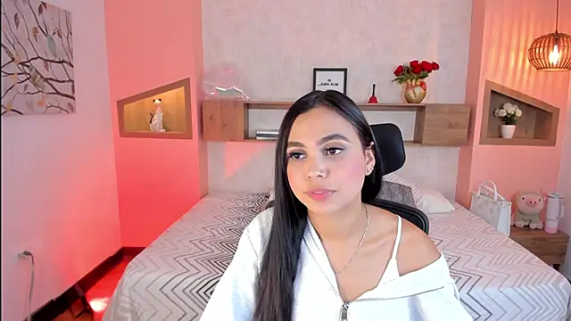 Snapshot of Lucia_Brown_ chatting on March 2025 02:56:02 PM Lucia Brown online show from March 2025 02:56:02 PM