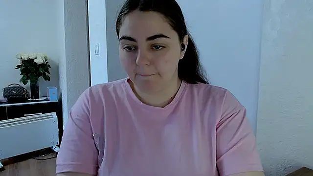Snapshot of kitsune_8 chatting on April 2026 07:39:01 AM kitsune 8 online show from April 2026 07:39:01 AM