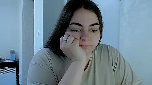 Snapshot of kitsune_8 chatting on May 2026 05:57:02 AM kitsune 8 online show from May 2026 05:57:02 AM