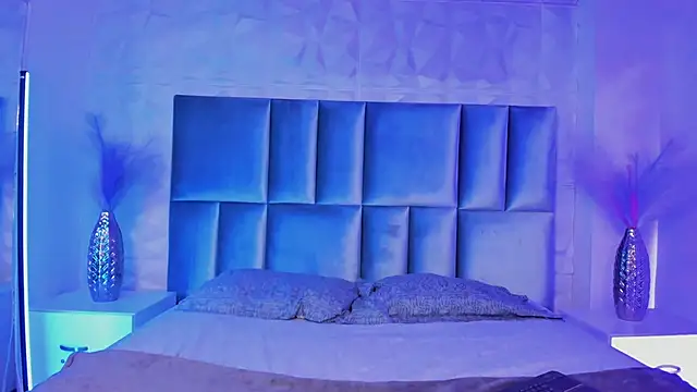 Selene bennet online show from April 2026 03:31:01 AM