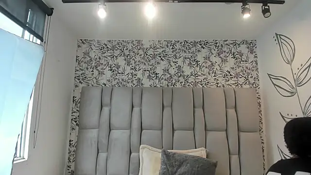 Natasha rose   online show from October 2025 07:31:01 PM