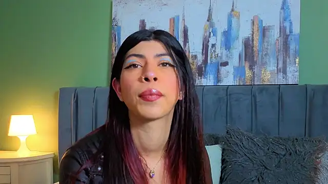 Snapshot of Cassie_bloom chatting on April 2026 03:43:01 AM Cassie bloom online show from April 2026 03:43:01 AM