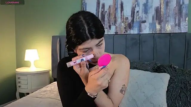 Snapshot of Cassie_bloom chatting on June 2026 03:24:02 AM Cassie bloom online show from June 2026 03:24:02 AM