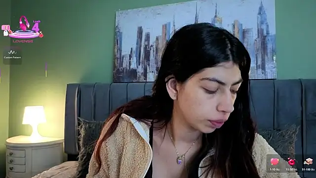 Snapshot of Cassie_bloom chatting on June 2026 03:40:01 AM Cassie bloom online show from June 2026 03:40:01 AM