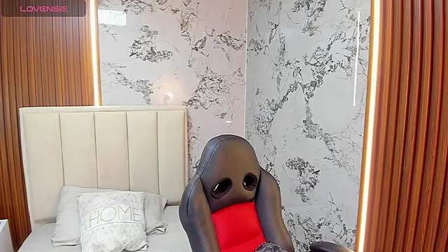 MEGANZARICK online show from March 2026 03:33:02 AM