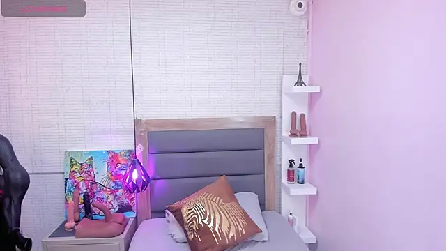 MEGANZARICK online show from March 2026 03:33:02 AM