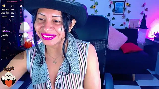 Snapshot of AbbyPrincessAGT chatting on October 2025 10:19:02 PM AbbyPrincessAGT online show from October 2025 10:19:02 PM