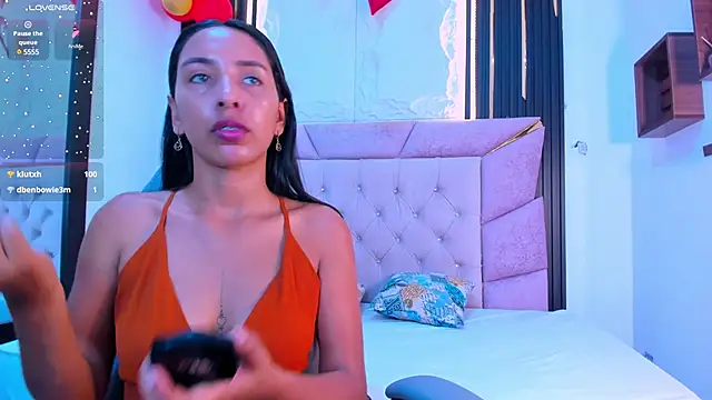 Emma lorense22 online show from February 2025 07:25:02 PM