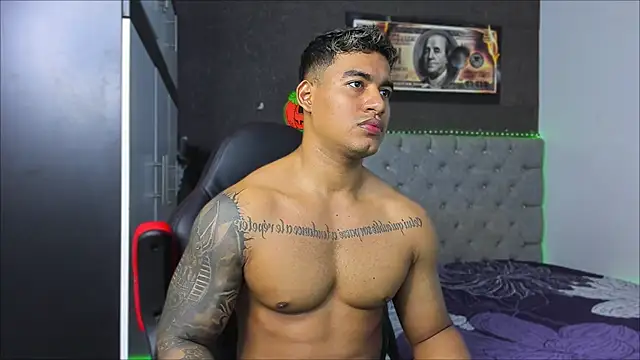 luigi hot  online show from October 2025 05:35:02 PM