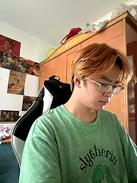 Anson0722 online show from October 2025 09:27:01 AM