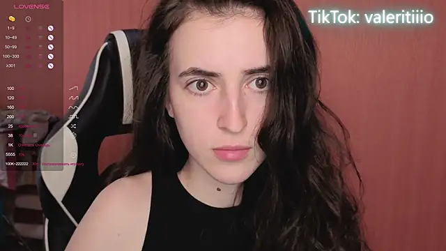 Snapshot of reaiss chatting on September 2025 03:50:01 AM reaiss online show from September 2025 03:50:01 AM