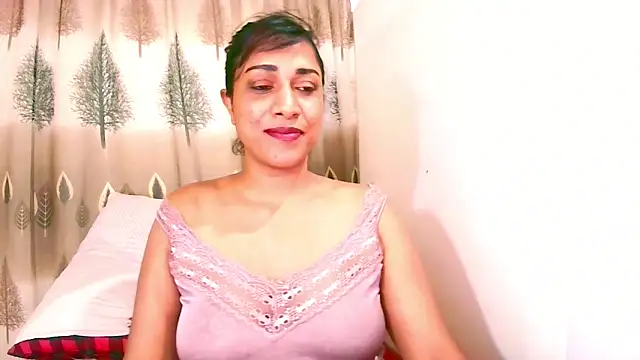 Snapshot of Indian_Erotic69 chatting on June 2026 06:52:02 AM Indian Erotic69 online show from June 2026 06:52:02 AM