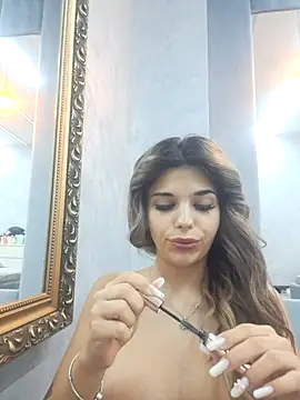 Bella Posh online show from October 2025 04:20:02 AM