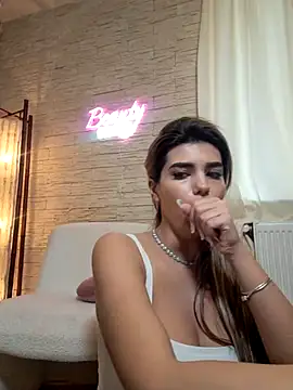 Bella Posh online show from February 2026 07:18:01 AM