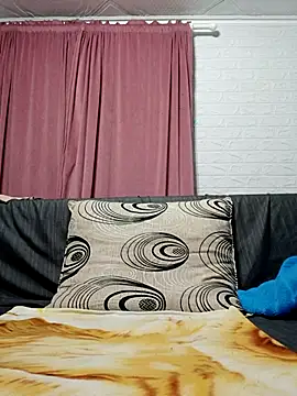 Snapshot of Ramona870 chatting on September 2025 05:18:02 PM Ramona870 online show from September 2025 05:18:02 PM