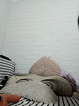 Snapshot of Ramona870 chatting on October 2025 07:42:01 AM Ramona870 online show from October 2025 07:42:01 AM