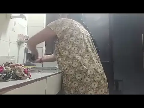 longsexji online show from February 2026 06:09:01 PM