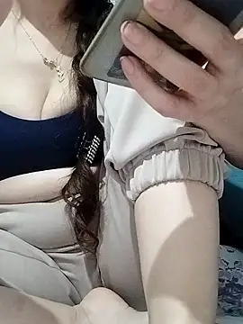 BUSE8821 online show from November 2025 08:11:02 PM