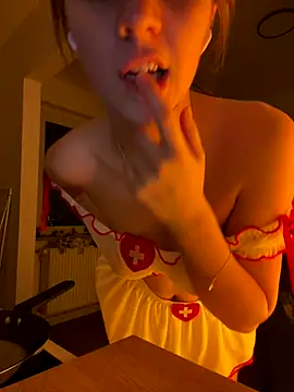 Snapshot of brinkangelikaa chatting on December 2025 08:47:02 PM brinkangelikaa online show from December 2025 08:47:02 PM