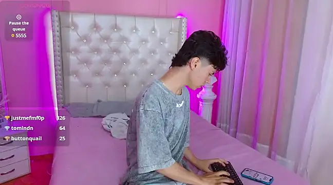 callum 77 online show from March 2025 09:44:02 AM