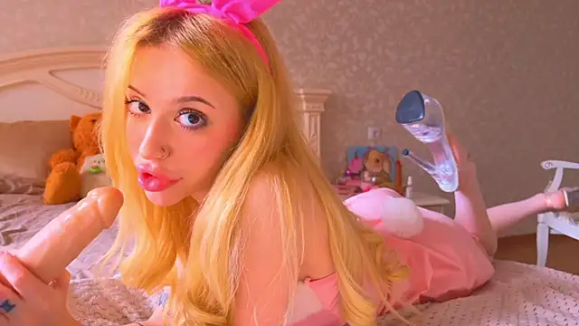  BunnyDollStella  online show from October 2025 05:28:02 AM