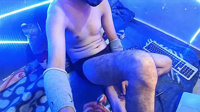 rahulkajuuu0909 online show from December 2025 11:00:02 PM