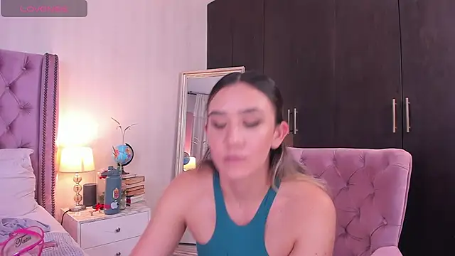 natashaleightt online show from March 2025 12:29:02 AM