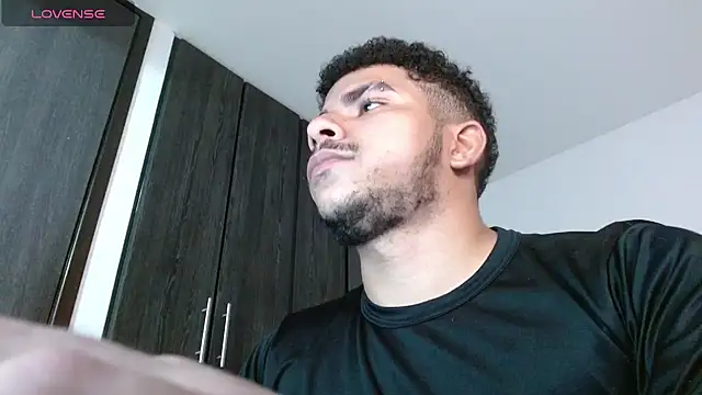 Snapshot of Javier_Hot27 chatting on February 2026 03:38:02 AM Javier Hot27 online show from February 2026 03:38:02 AM