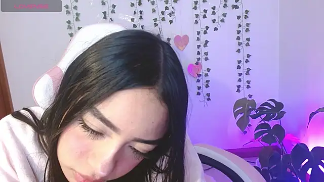 Snapshot of hellokitty__valery chatting on July 2026 04:54:02 AM hellokitty valery online show from July 2026 04:54:02 AM