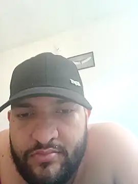 Mateo  122 online show from November 2025 03:01:02 PM