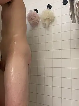 Snapshot of Polaroid_White chatting on October 2025 08:15:01 PM Polaroid White online show from October 2025 08:15:01 PM