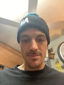 Snapshot of Polaroid_White chatting on October 2025 09:44:01 AM Polaroid White online show from October 2025 09:44:01 AM