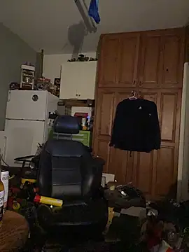 Snapshot of Polaroid_White chatting on November 2025 10:47:01 PM Polaroid White online show from November 2025 10:47:01 PM