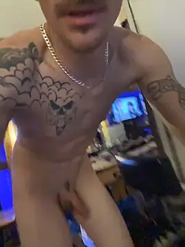 Snapshot of Polaroid_White chatting on November 2025 10:48:02 AM Polaroid White online show from November 2025 10:48:02 AM