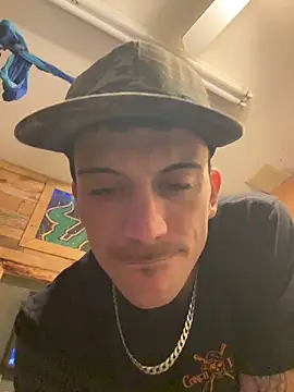 Snapshot of Polaroid_White chatting on November 2025 06:23:02 AM Polaroid White online show from November 2025 06:23:02 AM