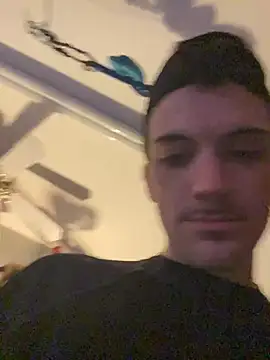 Snapshot of Polaroid_White chatting on November 2025 01:11:02 PM Polaroid White online show from November 2025 01:11:02 PM