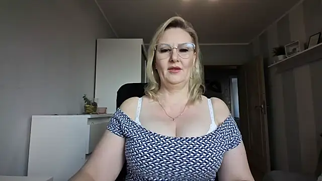 DianaLive online show from March 2026 07:14:02 AM