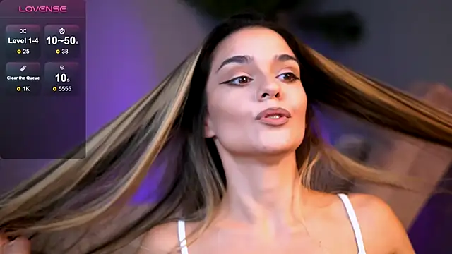 Snapshot of RobertaRosetti chatting on September 2025 07:41:01 AM RobertaRosetti online show from September 2025 07:41:01 AM